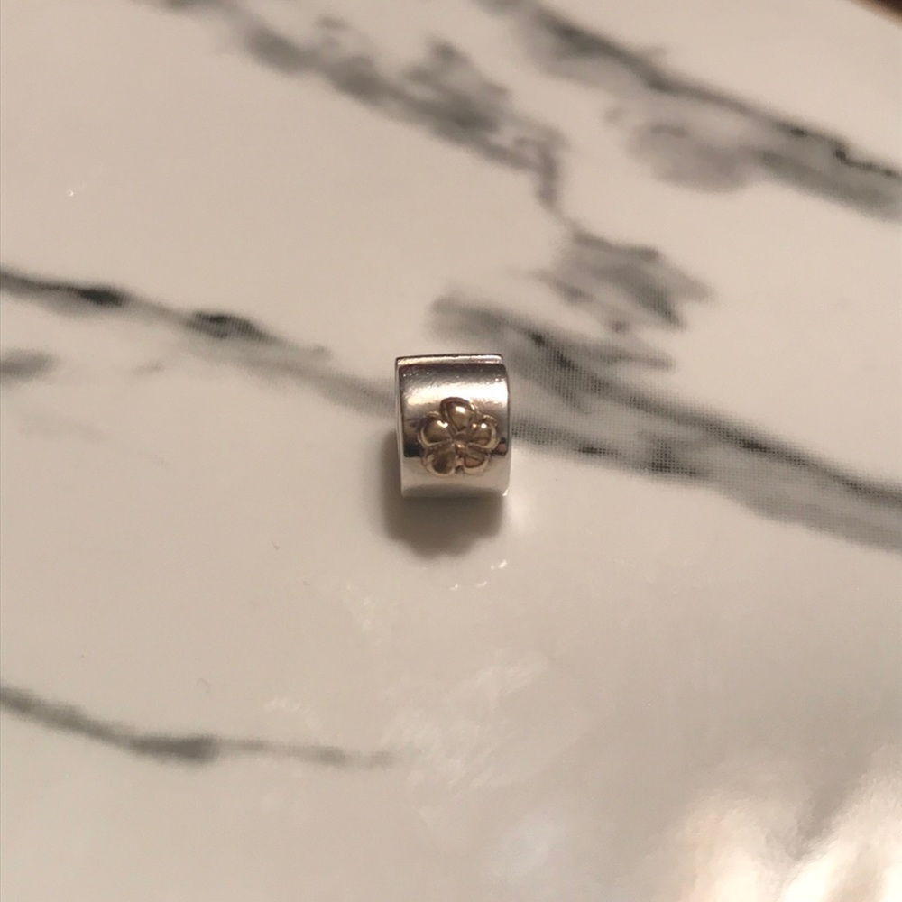 Authentic Pandora Gold Flower Clip 14K/925